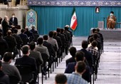 امام خامنه‌‌ای: تشویق جوان نخبه به ترک کشور خیانت است