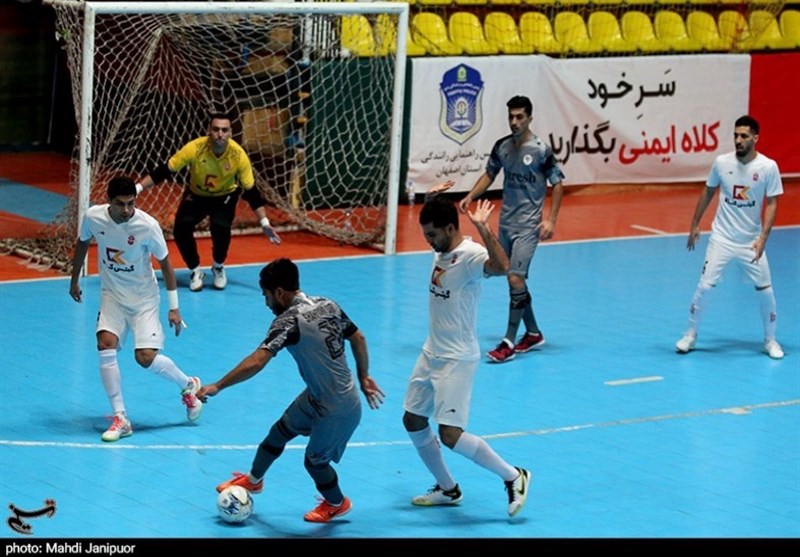 روایت تصویری تسنیم از دیدار تیم‌های شهروند ساری و گیتی‌پسند اصفهان