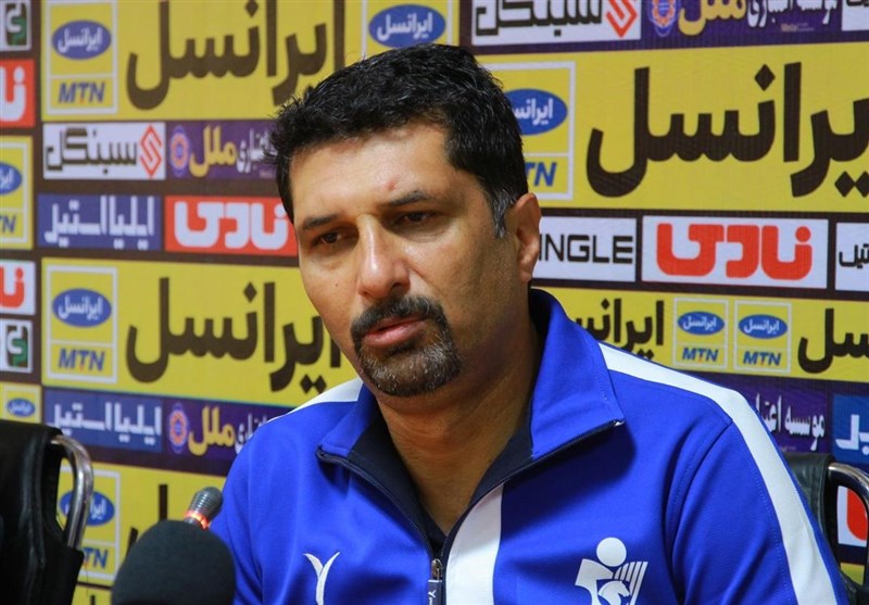 حسینی: باید خودمان را آماده بازی‌های سنگین‌تر کنیم/ فجر تیمی فوق‌العاده قابل احترام است