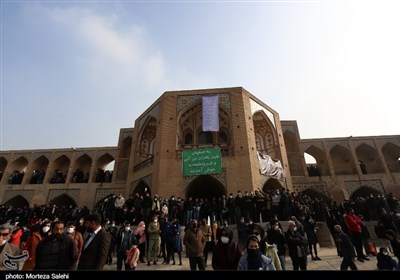 گزارش تسنیم از حوادث امروز اصفهان/ موجسواری اغتشاشگران در زایندهرود بیآب/ جمعیتی که هیچ شباهتی به کشاورز نداشتند