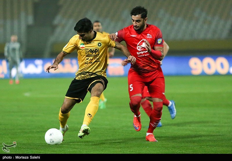 حسینی: مصدومیت بازیکنان ضربه بدی به تراکتور زد/ همه ما از سولدو انرژی مثبت می‌گیریم