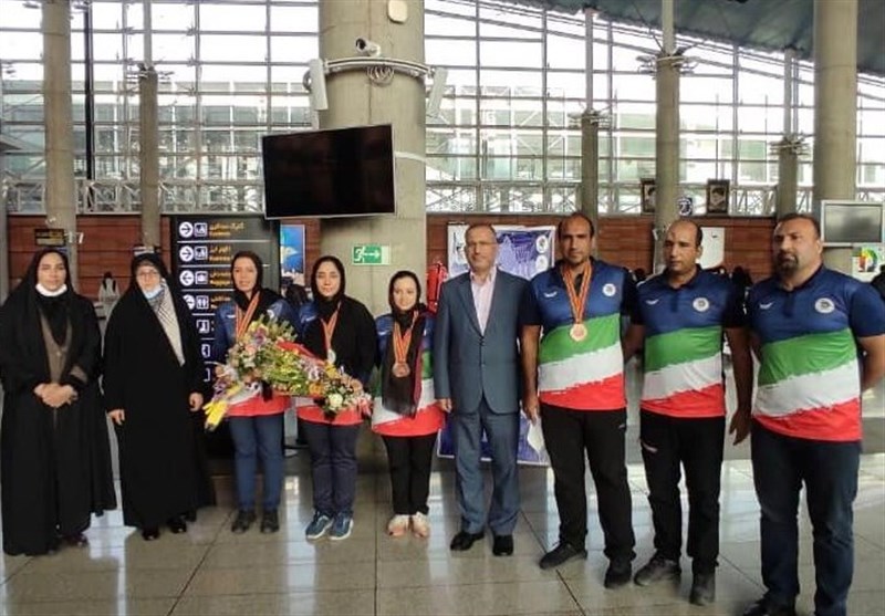 تیراندازی با کمان قهرمانی آسیا| تیم کشورمان با استقبال معاون وزیر به ایران بازگشت