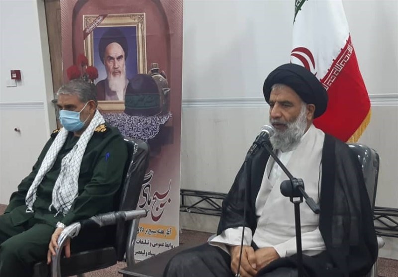 نماینده ولی فقیه در استان خوزستان: بسیج یک الگوی کاملاً موفق در حل مشکلات است