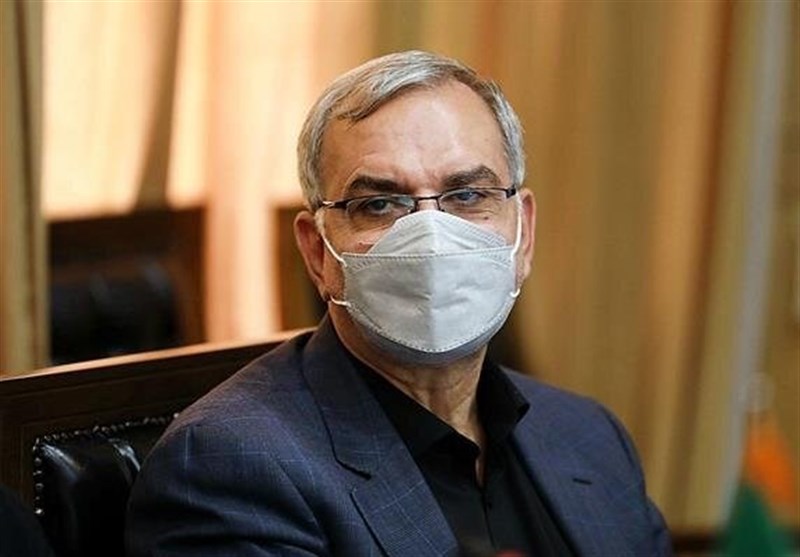 وزیر بهداشت در کرمان: سرعت واکسیناسیون علیه کرونا در کشور بالا است/ فرصت تزریق دوز سوم همچنان وجود دارد