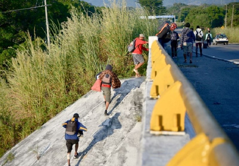 Migrants from 12 Countries among 600 Found in Two Trucks in Mexico