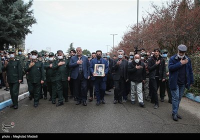 حضور خانواده شهید شفیعی برسر مزار شهید پس از 39 سال