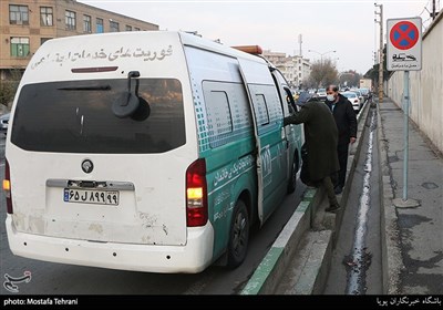 جمع آوری افراد بی خانمان و بی بضاعت از سطح شهر و انتقال آنان به سمت گرم خانه ها 