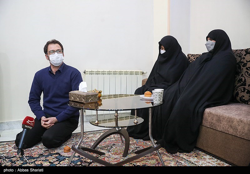 دیدار با خانواده شهید مدافع حرم محمد نوروزی