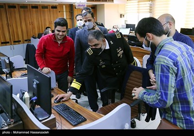 بازدید امیر دریادار شهرام ایرانی فرمانده نیروی دریایی ارتش از تحریریه خبرگزاری تسنیم