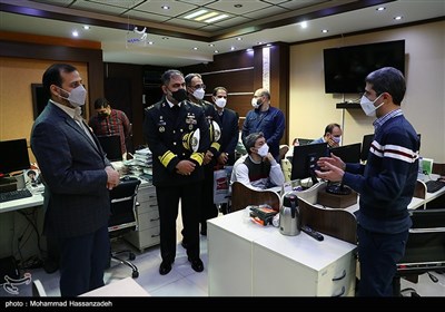 بازدید امیر دریادار شهرام ایرانی فرمانده نیروی دریایی ارتش از تحریریه خبرگزاری تسنیم