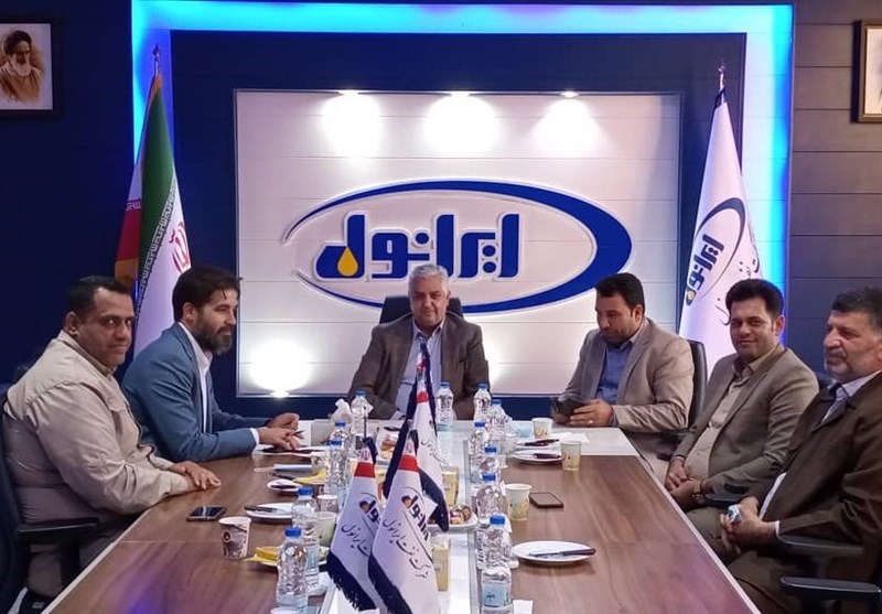دیدار اعضای شورای شهر آبادان و شهردار جدید این شهر با مدیرعامل شرکت نفت ایرانول