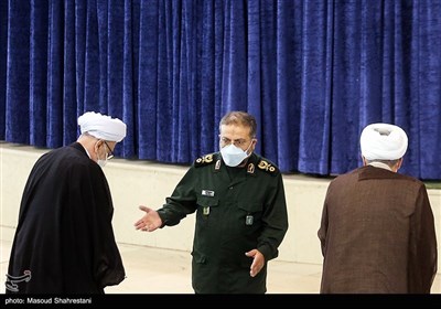  سردار غلامرضا سلیمانی رئیس سازمان بسیج در نماز جمعه تهران