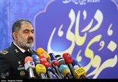 دریادار ایرانی: دزدان بین‌المللی جرأت نزدیک شدن به کشتی‌های ایران را ندارند/ دشمنان‌مان را زیر پا لگدمال خواهیم کرد
