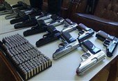 انهدام باند قاچاق اسلحه در گلستان/ کشف 18 قبضه سلاح جنگی از 2 قاچاقچی+ فیلم