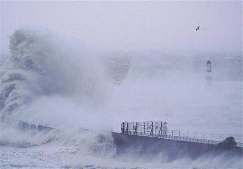 At Least 2 Dead As Storm Arwen Thrashes Britain