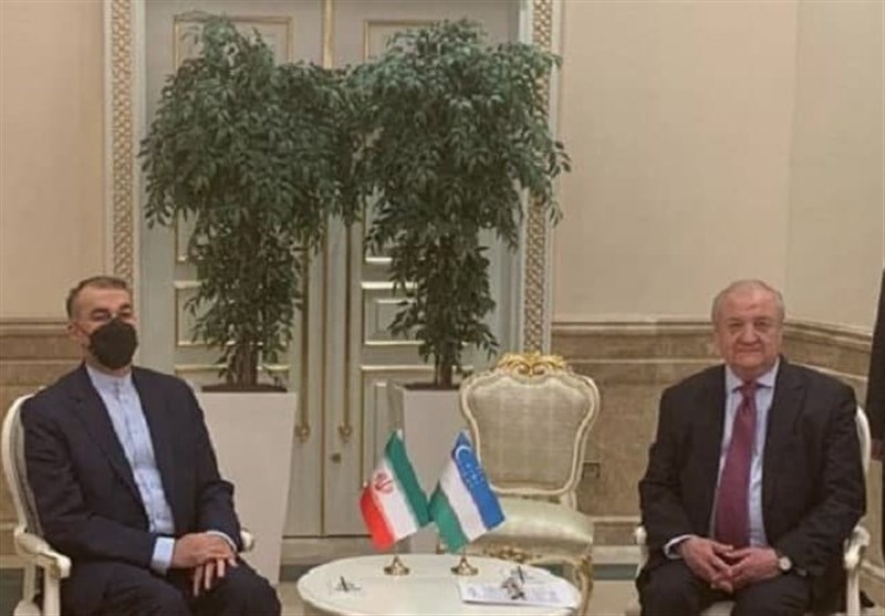 وزیرا خارجیة إیران وأوزبکستان یؤکدان على تشکیل حکومة شاملة فی أفغانستان
