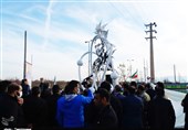 المان شهید فخریزاده در آبسرد رونمایی شد