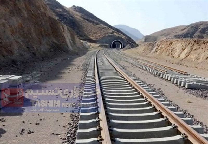 تکمیل راه‌آهن مطالبه مردم استان لرستان از دولت سیزدهم است