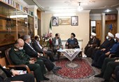 امام جمعه اصفهان: امر به معروف و نهی از منکر باید همگانی شود
