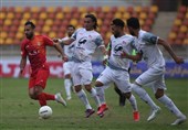 لیگ برتر فوتبال| تساوی یک نیمه‌ای فولاد و تراکتور
