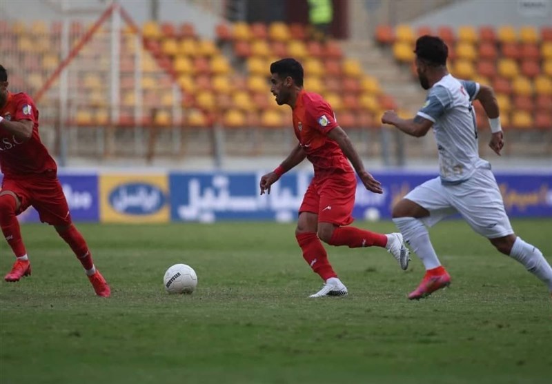 لیگ برتر فوتبال|‌ پیروزی مس رفسنجان و آلومینیوم و تساوی در ۲ دیدار همزمان در نیمه نخست