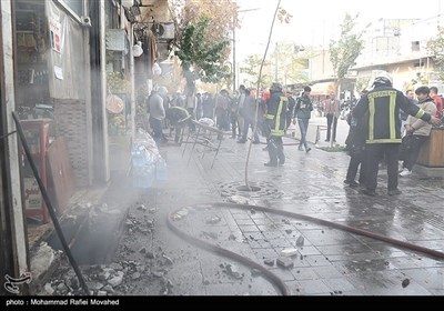 آتش سوزی انبار یک واحد صنفی در خیابان انقلاب - قم