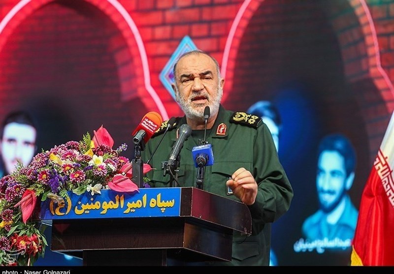 سرلشکر سلامی: انتقام گرفته خواهد شد / دشمنان از نگرانی اقدام ایران در لاک دفاعی فرورفته‌اند
