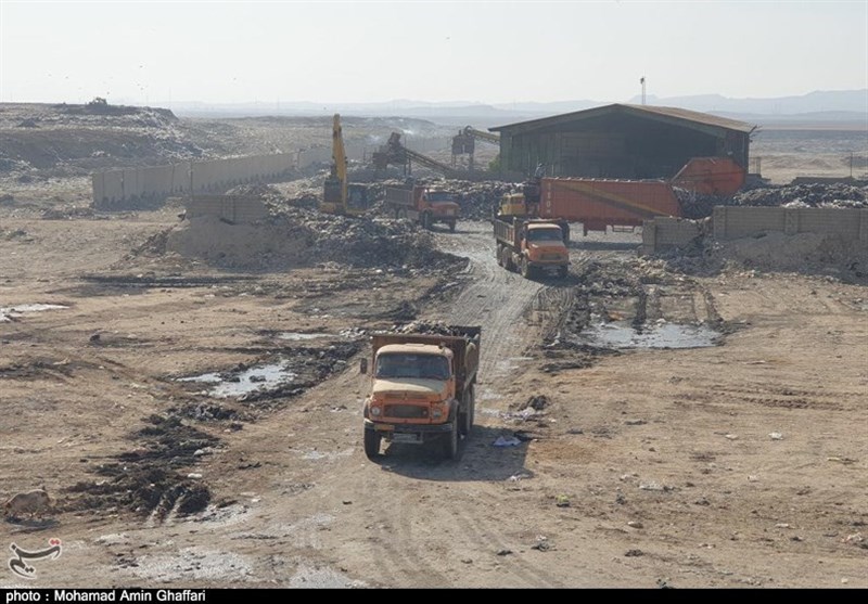 رئیس شورای اسلامی شهر اهواز: رفع بحران آلودگی سایت دفن زباله &quot;صفیره&quot; در اولویت است + فیلم
