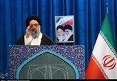 خطیب جمعة طهران: یجب رفع جمیع العقوبات بشکل دائم
