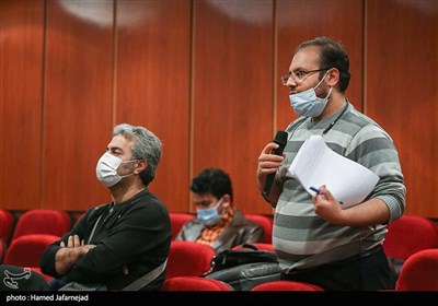 پرسش خبرنگار خبرگزاری تسنیم در نشست رسانه ای نخستین کنگره ملی شعر سردار سربداران 