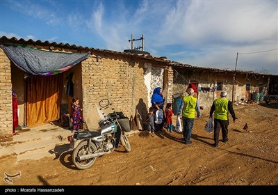 توزیع گوشت گرم در بین نیازمندان در مناطق محروم گرگان