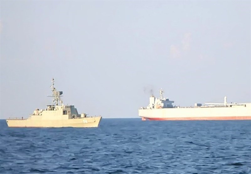 گزارش تسنیم از اعزام هشتادمین ناوگروه نیروی دریایی ارتش به آب‌های آزاد/ ملت ایران عظمت دریایی تاریخی خود را احیا کرده‌ است+فیلم