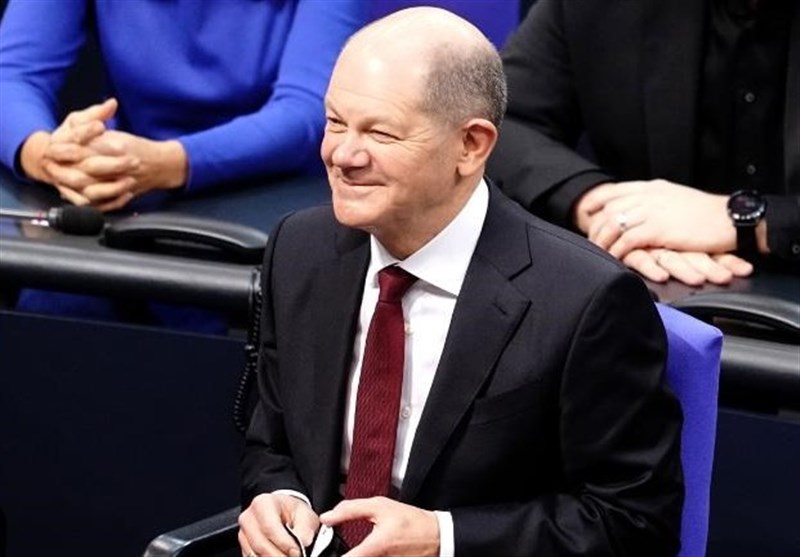 Olaf Scholz Replaces Angela Merkel as Germany&apos;s Chancellor