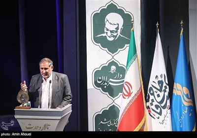  قزوه: تیر حسن طهرانی مقدم و شهید سلیمانی هنوز هم در حال حرکت است/ برگزیدگان کنگره شعر «سردار سربداران» معرفی شدند 