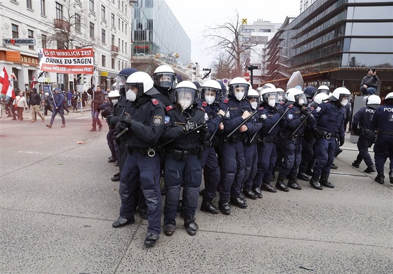 اعتراضات گسترده ضد قواعد کرونایی در اتریش و آلمان