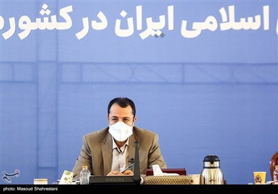 سخنرانی علی صالح‌آبادی رئیس کل بانک مرکزی در گردهمایی سفرای ایران در کشورهای همسایه