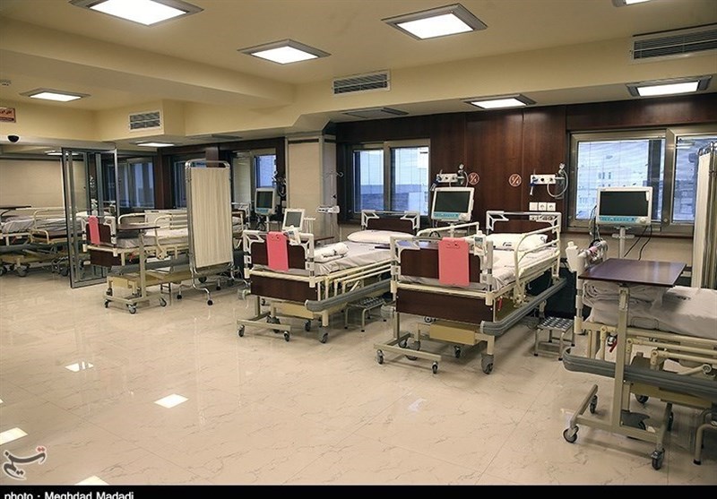 Over 350 New COVID Cases Hospitalized in Iran