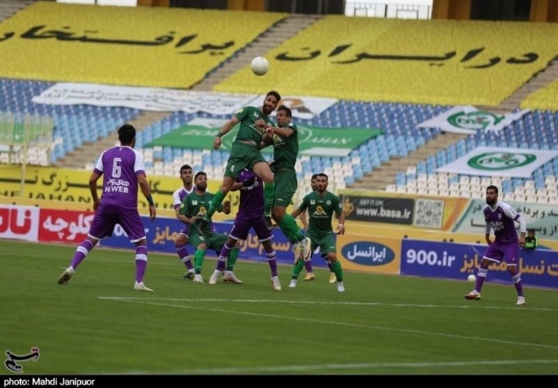 جام حذفی فوتبال| خلیج فارس و هوادار با تساوی به رختکن رفتند