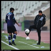 دیدار تیم‌های فوتبال پرسپولیس و پیکان