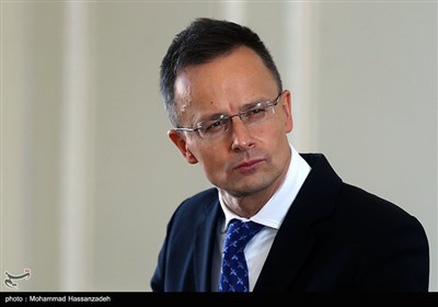 پیتر سیارتو وزیر امور خارجه و تجارت مجارستان