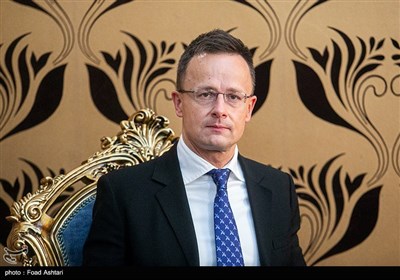 پيتر سيارتو، وزير امور خارجه و تجارت جمهوری مجارستان