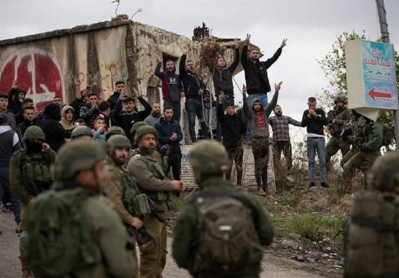 ادامه یورش صهیونیست‌ها و بازداشت فلسطینیان در کرانه باختری
