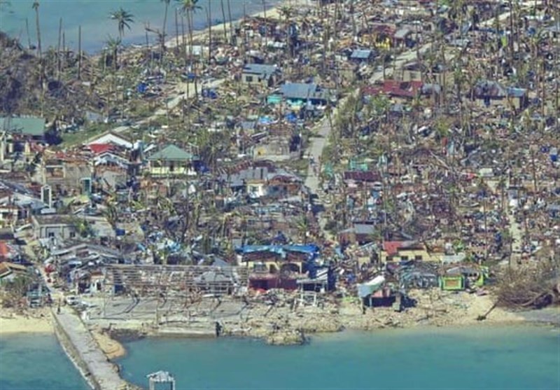 At Least 21 Killed in Philippines’ Strongest Storm (+Video)