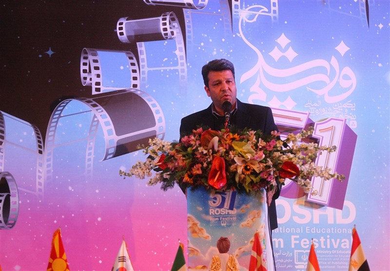 خزاعی: «کارگروه سینما» در وزارت آموزش و پرورش تشکیل شود