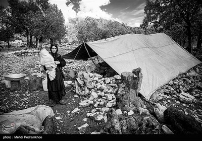 رییس جمهور که هفتم آبان ماه به همراه معاون اول به مناطق زلزله زده اندیکا در شمال شرق خوزستان سفر کرده بود بر شتاب بخشیدن به روند بازسازی مناطق زلزله زده با توجه به در پیش بودن فصل سرما تاکید کرد اما همچنان بعضی از مردم سرپناهی ندارند و سرمای زمستان این مسئله را دوچندان بغرنج کرده است