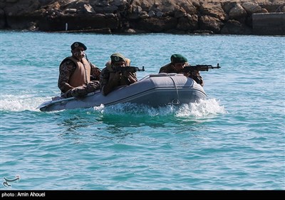 IRGC Commandos Participate in Massive Military Exercise along Southern Shores