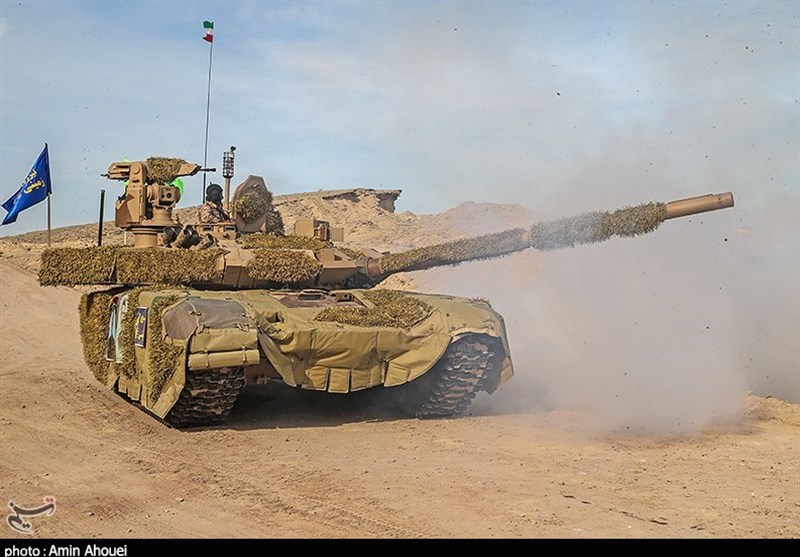 Iranian Tank Used in IRGC Drill