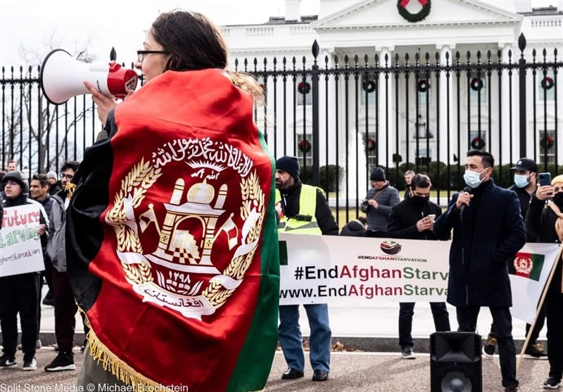 معترضان در برابر کاخ سفید: مردم افغانستان قربانی سیاست‌های آمریکا نشوند
