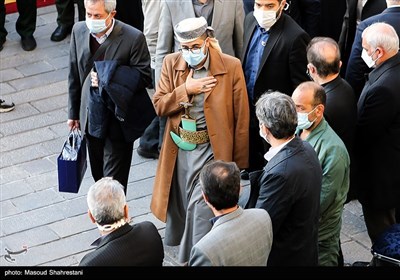 ورود ابراهیم الدیلمی سفیر یمن در تهران به محوطه باغ ملی (درب وزارت خارجه) جهت تشییع