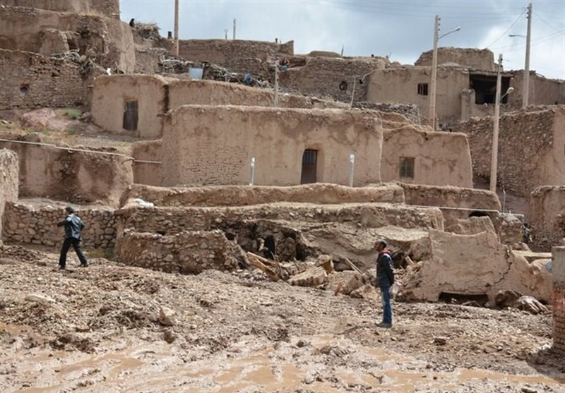 بلاتکلیفی اهالی روستای سیل‌زده ‌شیرگ ‌سربیشه؛ توقف ساخت و ساز در شهرک جدید